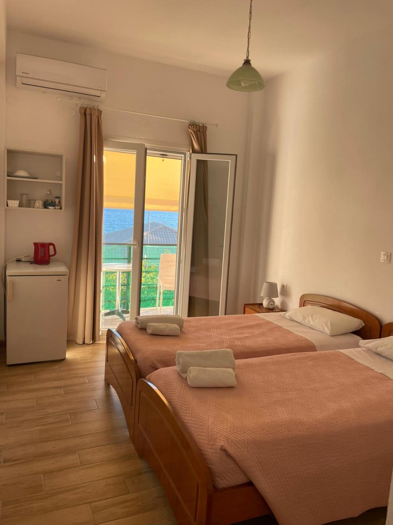 Nafsika Apartments Agios Georgios Pagon Luaran gambar