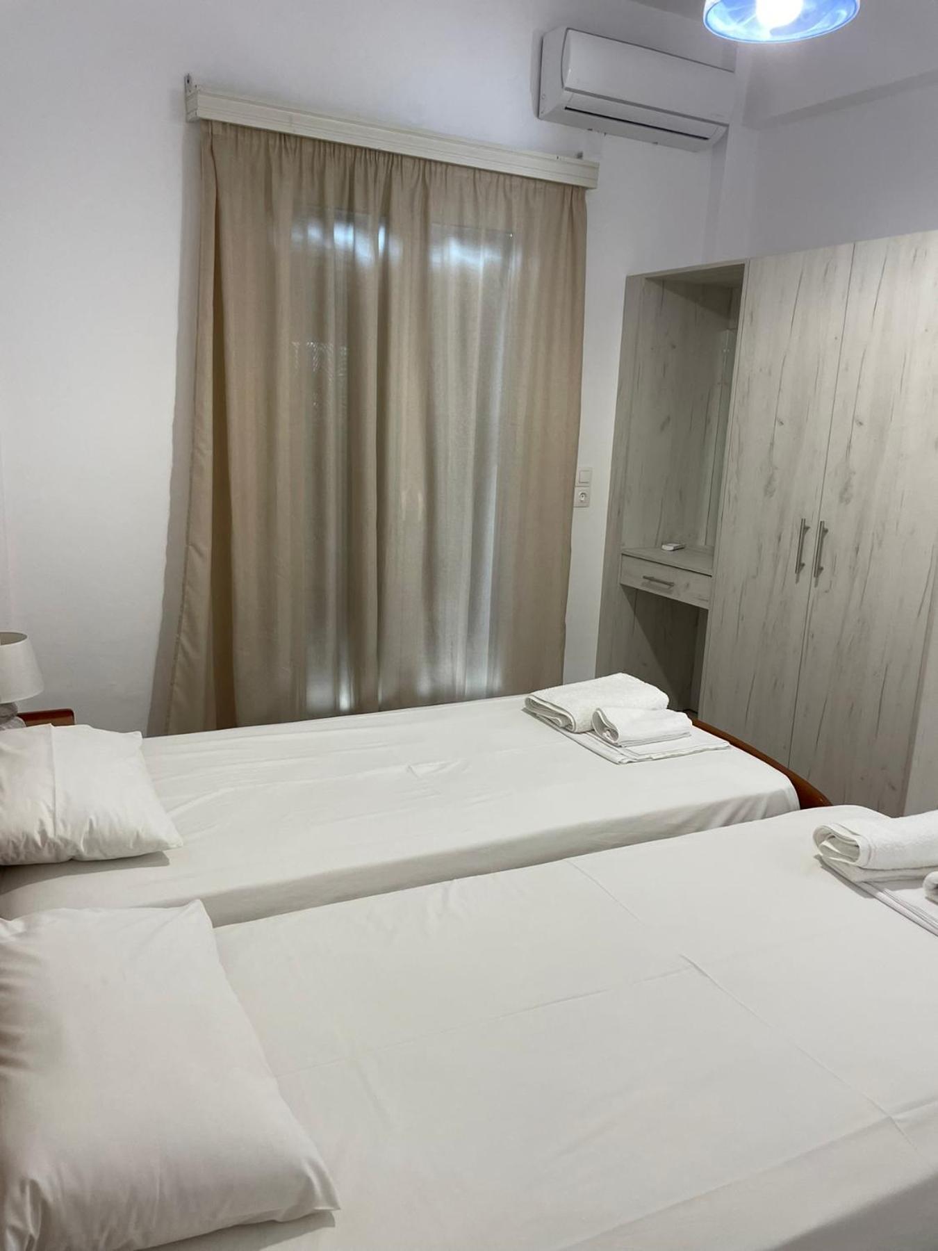 Nafsika Apartments Agios Georgios Pagon Luaran gambar