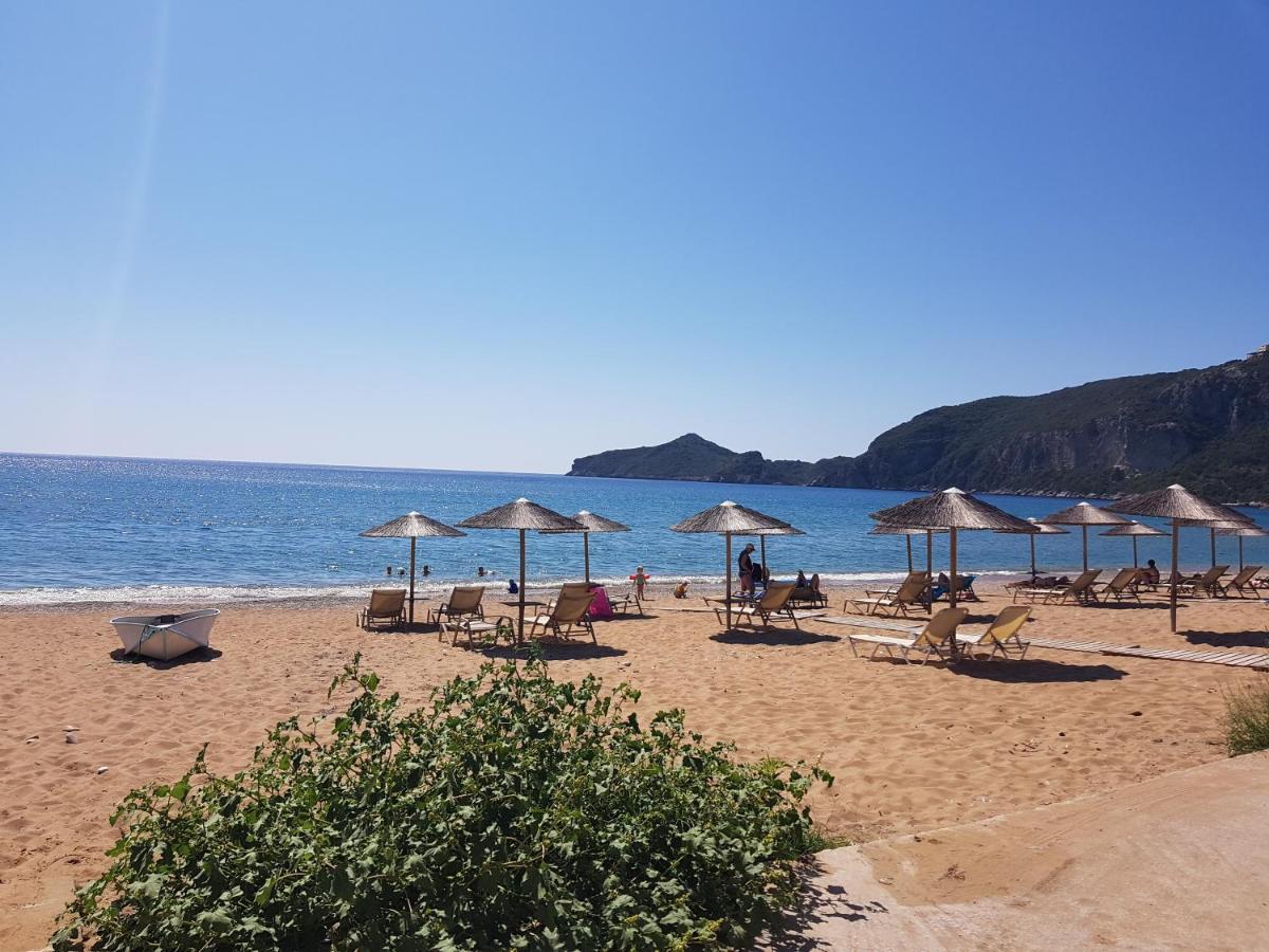 Nafsika Apartments Agios Georgios Pagon Luaran gambar